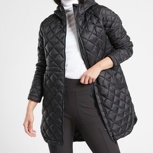 ATHLETA WHISPER FEATHERLESS PARKA